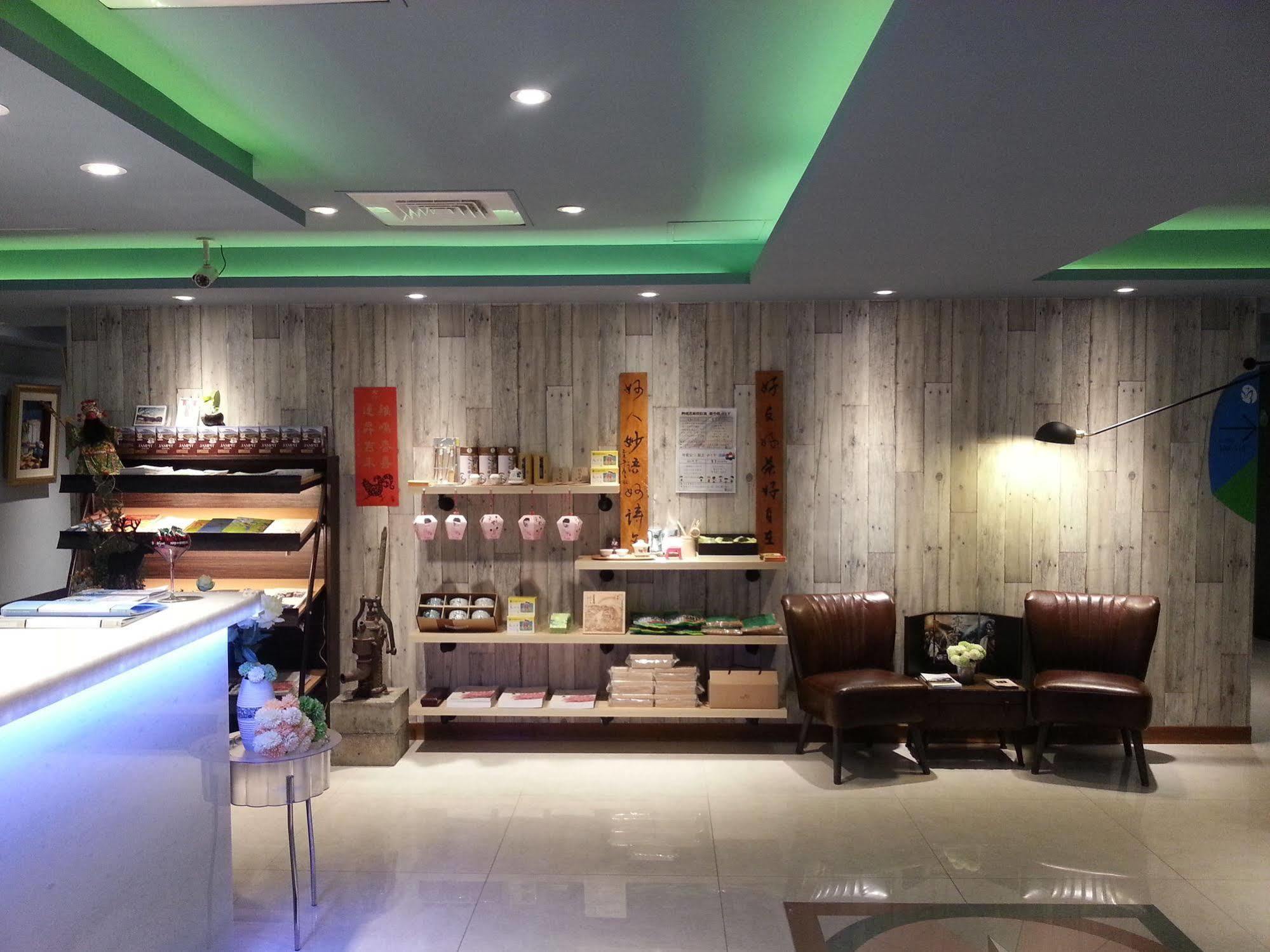 Macchi Hotel - Тайпей Екстериор снимка
