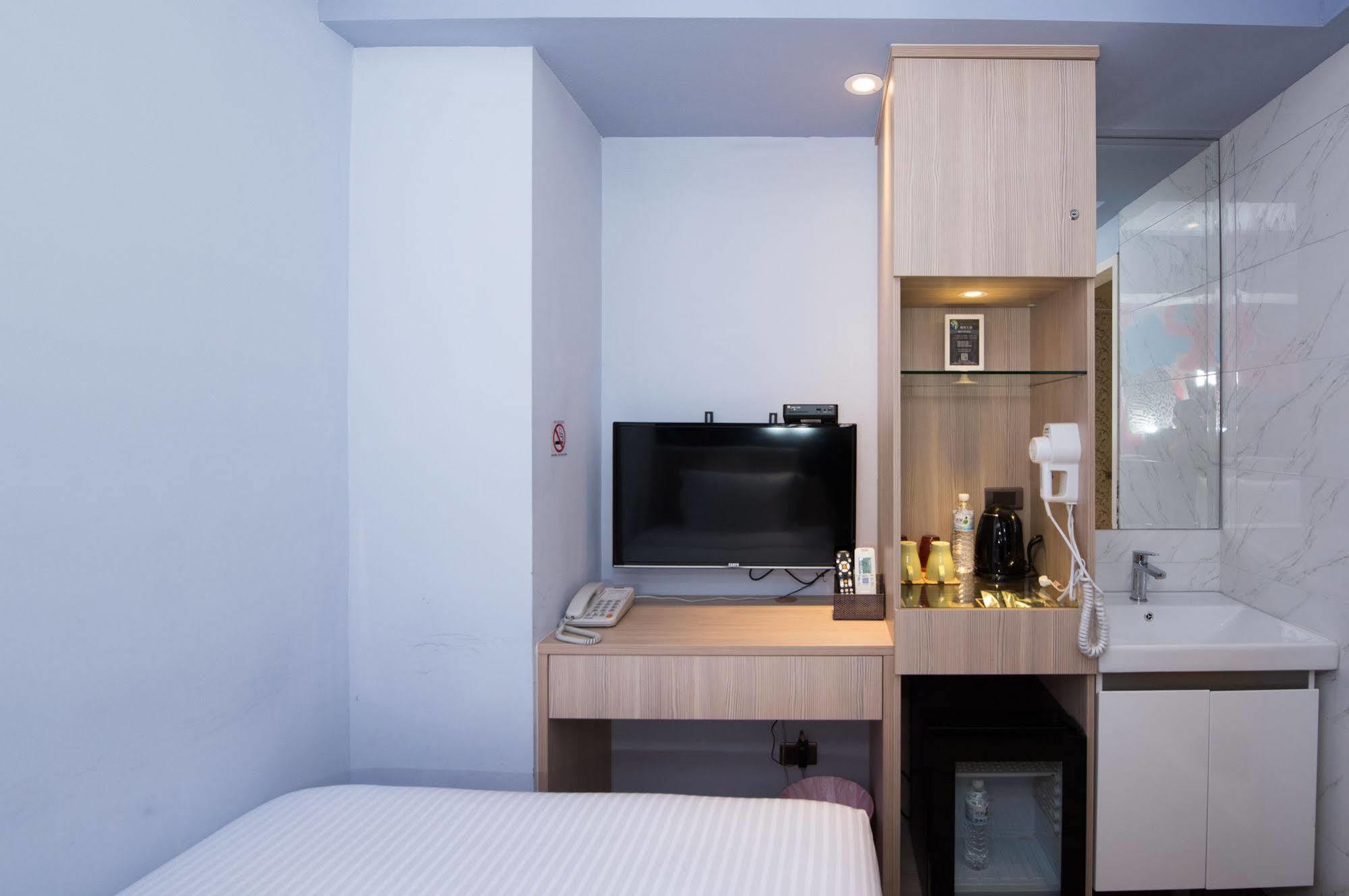 Macchi Hotel - Тайпей Екстериор снимка